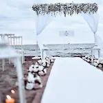 Fafa Premium & فندق