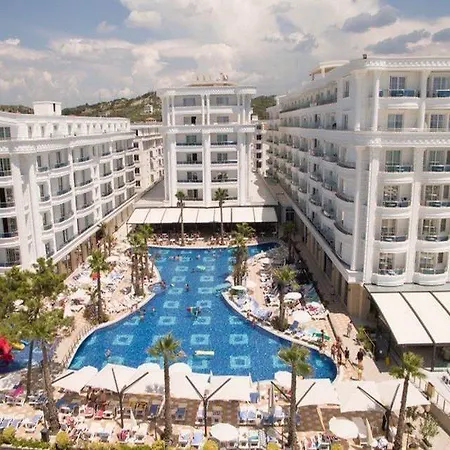 מלון Fafa Premium & 5*