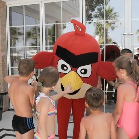 Fafa Premium & מלון