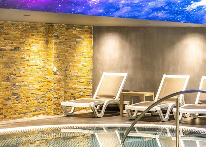 Fafa Premium & Отель 5*
