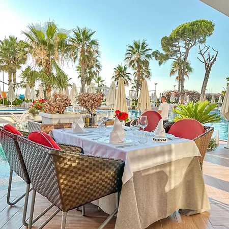 Szálloda Fafa Premium &